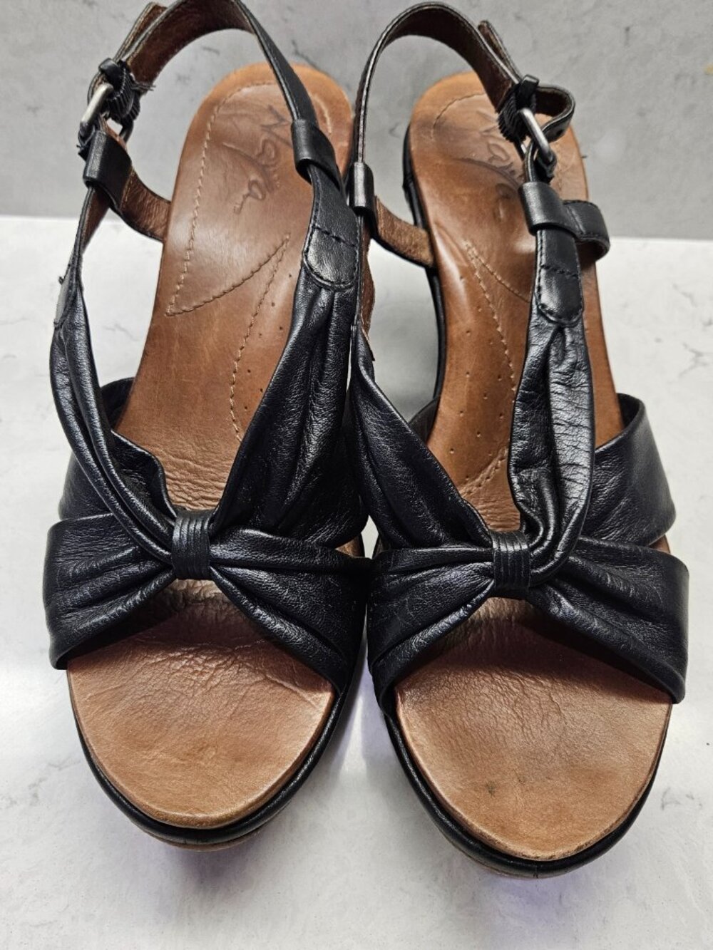 Naya Maher Women's 9.5M Black Leather Platform Wedge Heel Sandals
